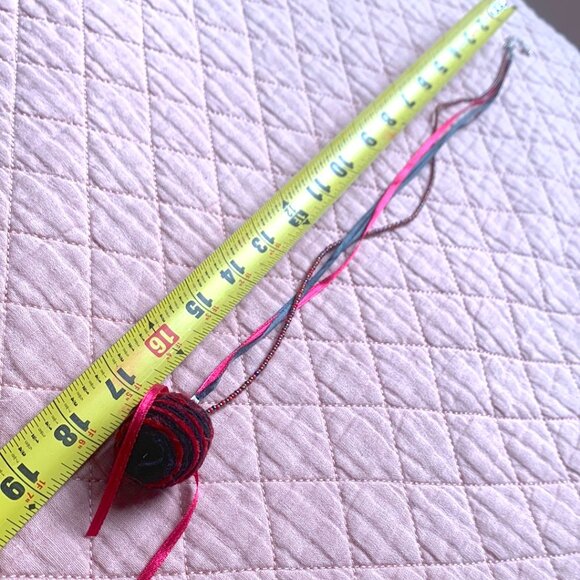 Handmade Long pendant necklace with fabric Red and Black pompom - Picture 6 of 7